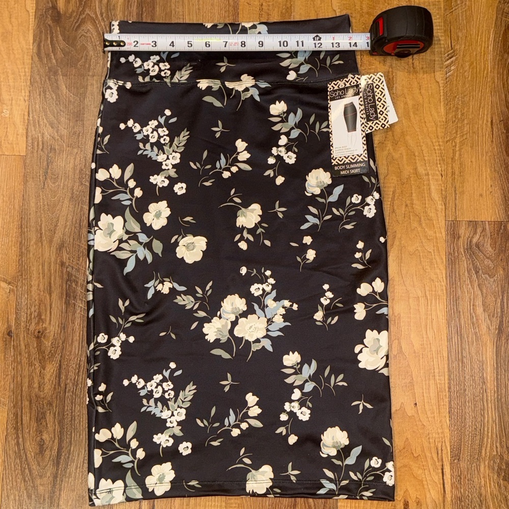Soho Lady Women’s Body Slimming Midi Skirt (2 Skirts)(Size: Large)(NWT) - Picture 4 of 14